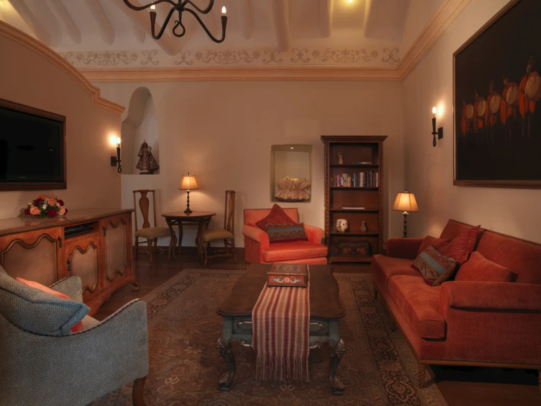 Palacio Nazarenas: Further Raising The Bar For Hotels In Cusco 3 palacio nazarenas lounge