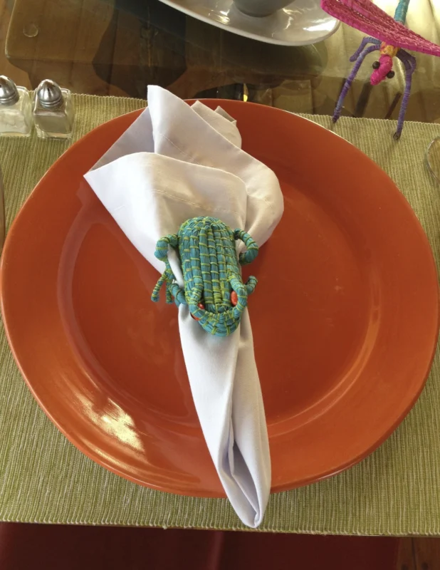 4 Days / 3 Nights On The Delfin I Luxury Amazon River Cruise 12 Delfin placesetting