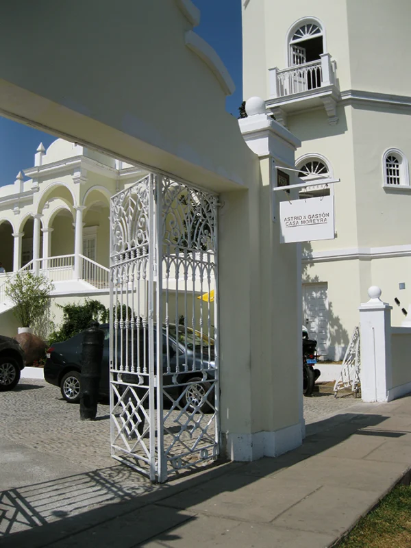 Astrid &Amp; Gaston Lima Opens Casa Moreyra 1 casa moreyra valet