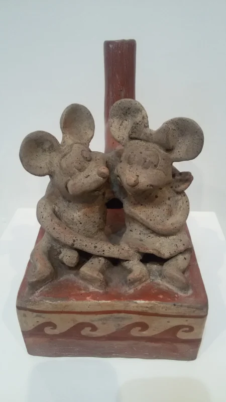 moche like art
