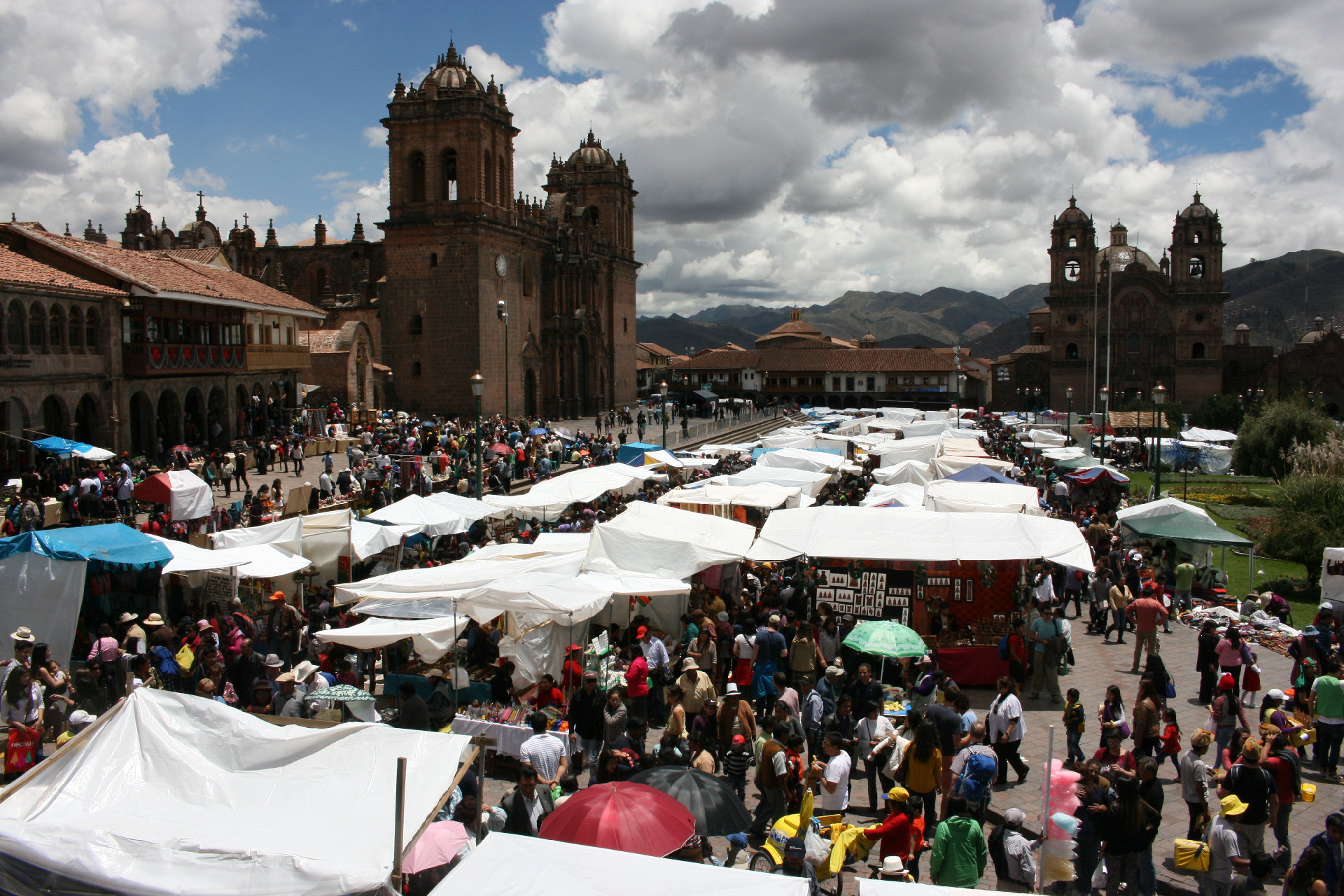 Christmas In Peru - See, Eat, Do 11 Santurantikuy Cusco