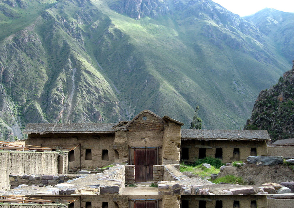 Ollantaytambo Sacred Valley