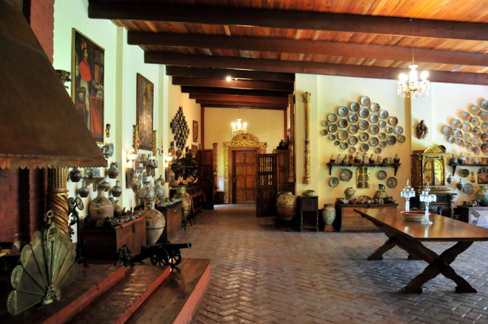 Peru private homes hacienda huayoccari