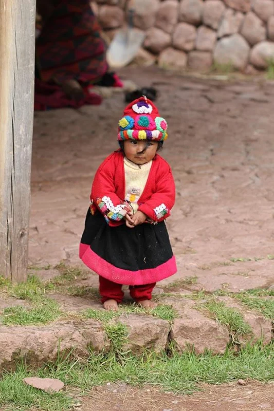 Polleras: All Dressed Up 2 polleras peru 2