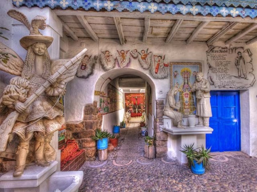 Things To Do In Cusco For Art Lovers 10 hilario mendivil patio