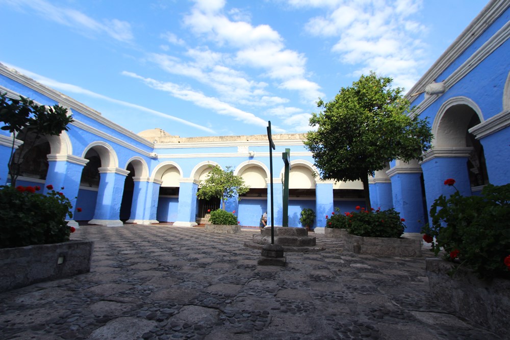 Your Guide To Things To Do In Arequipa And Colca Canyon 4 santa catalina patio