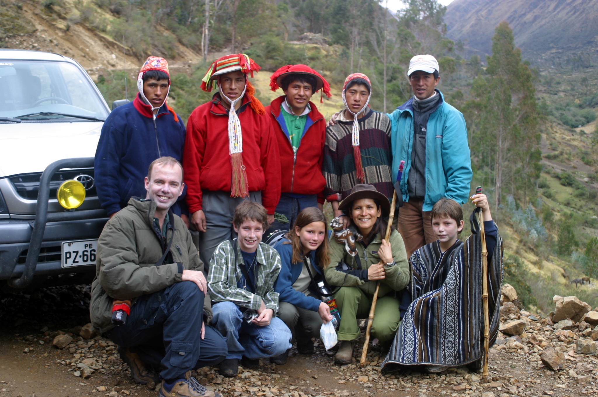 Travelling To Peru With Kids: The 10 Best Activities 9 family on trek sacred valley aracari