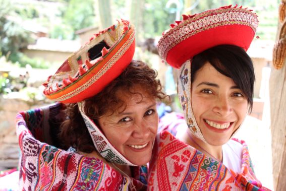 yris cusco textiles