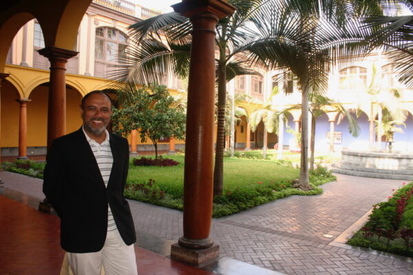 Online With Our Experts 5 Online With Our Experts, Aracari Travel