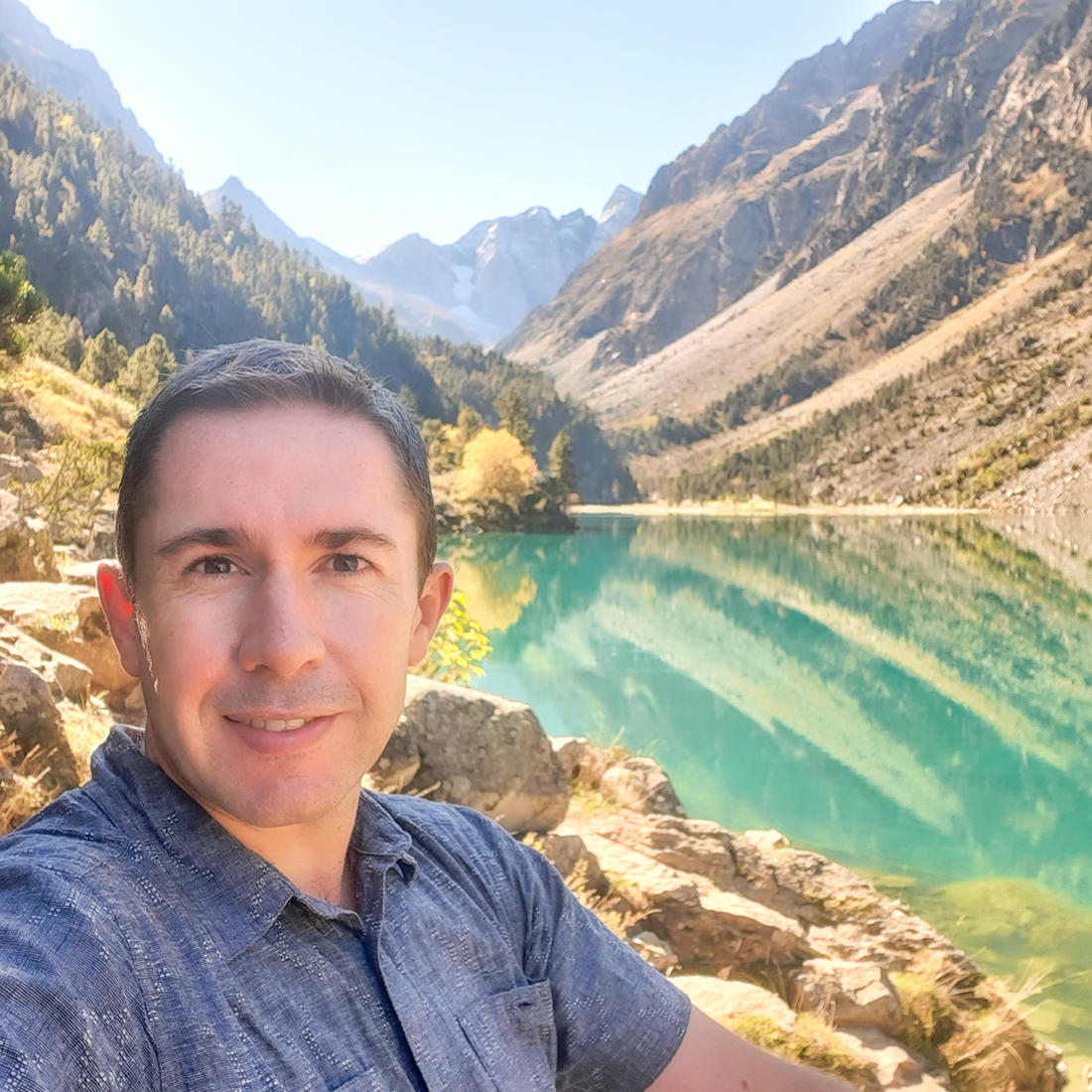 The Aracari Family 2 Mark Green Profile