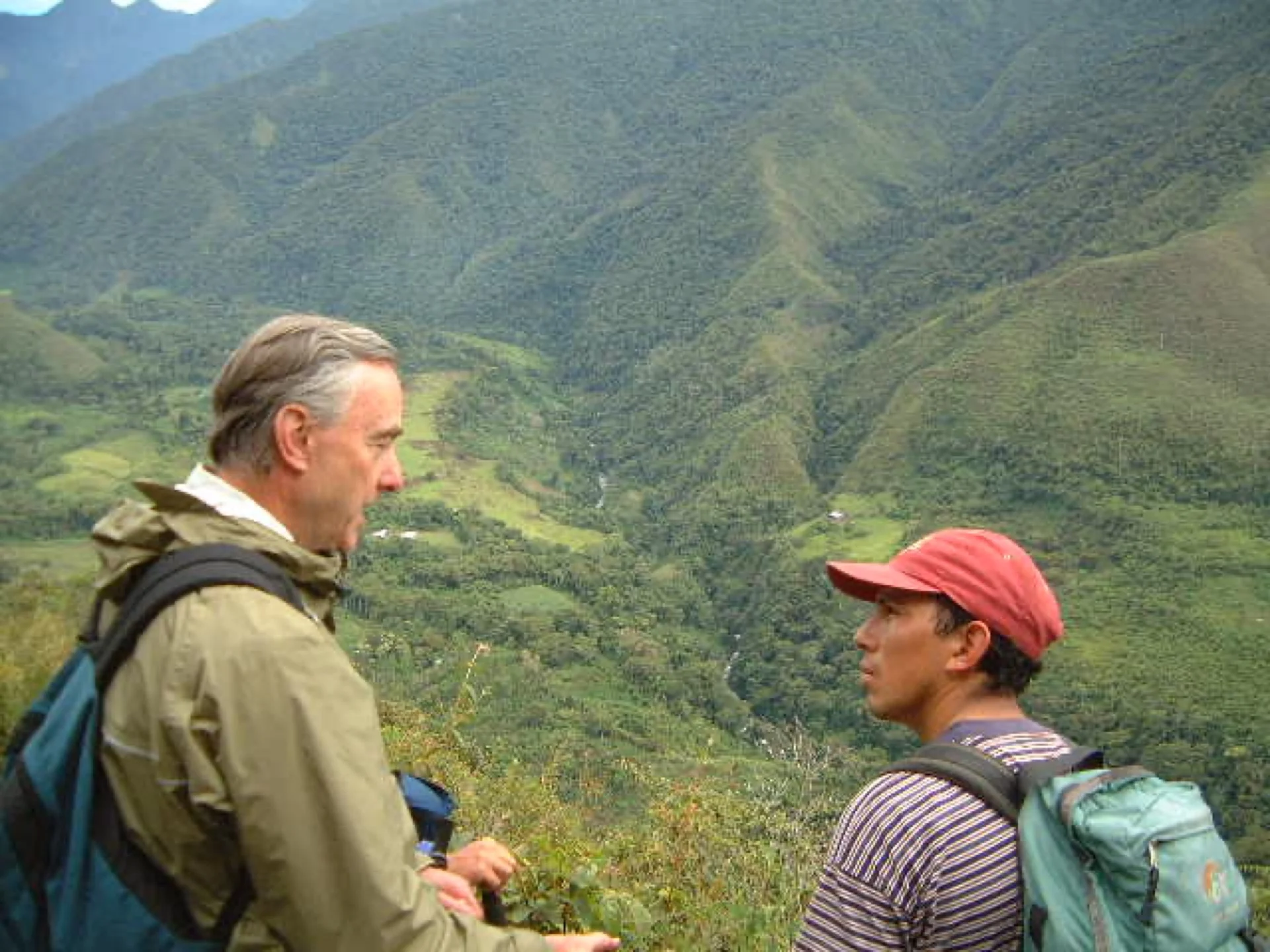 John Hemming and Fernando Silva, arriving to Vilcabamba